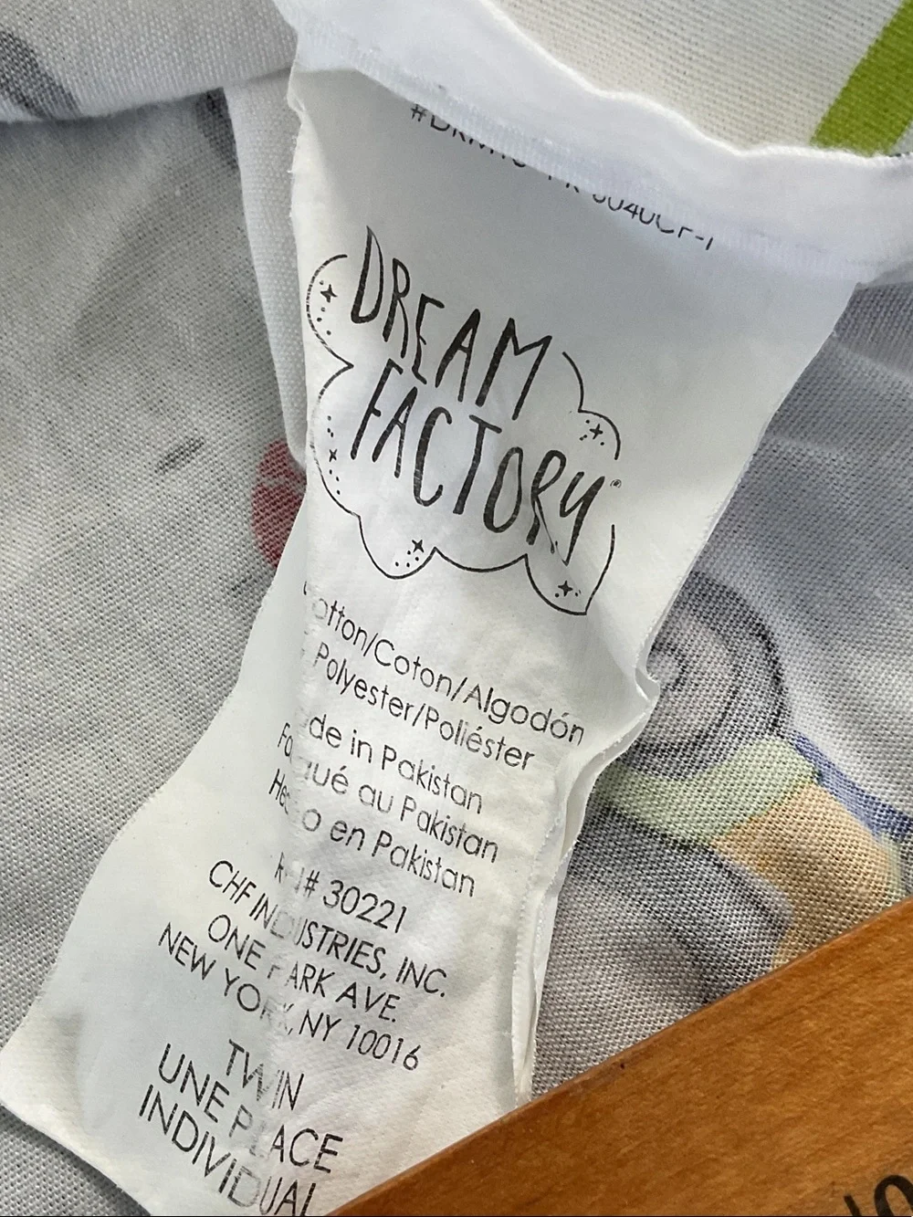🚘 Dream Factory top flat sheet with pillowcase.